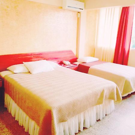 Hotel 7 Calles سانتا كروز دي لا سي المظهر الخارجي الصورة