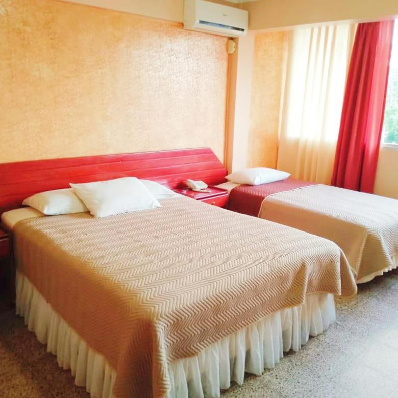 Hotel 7 Calles سانتا كروز دي لا سي المظهر الخارجي الصورة