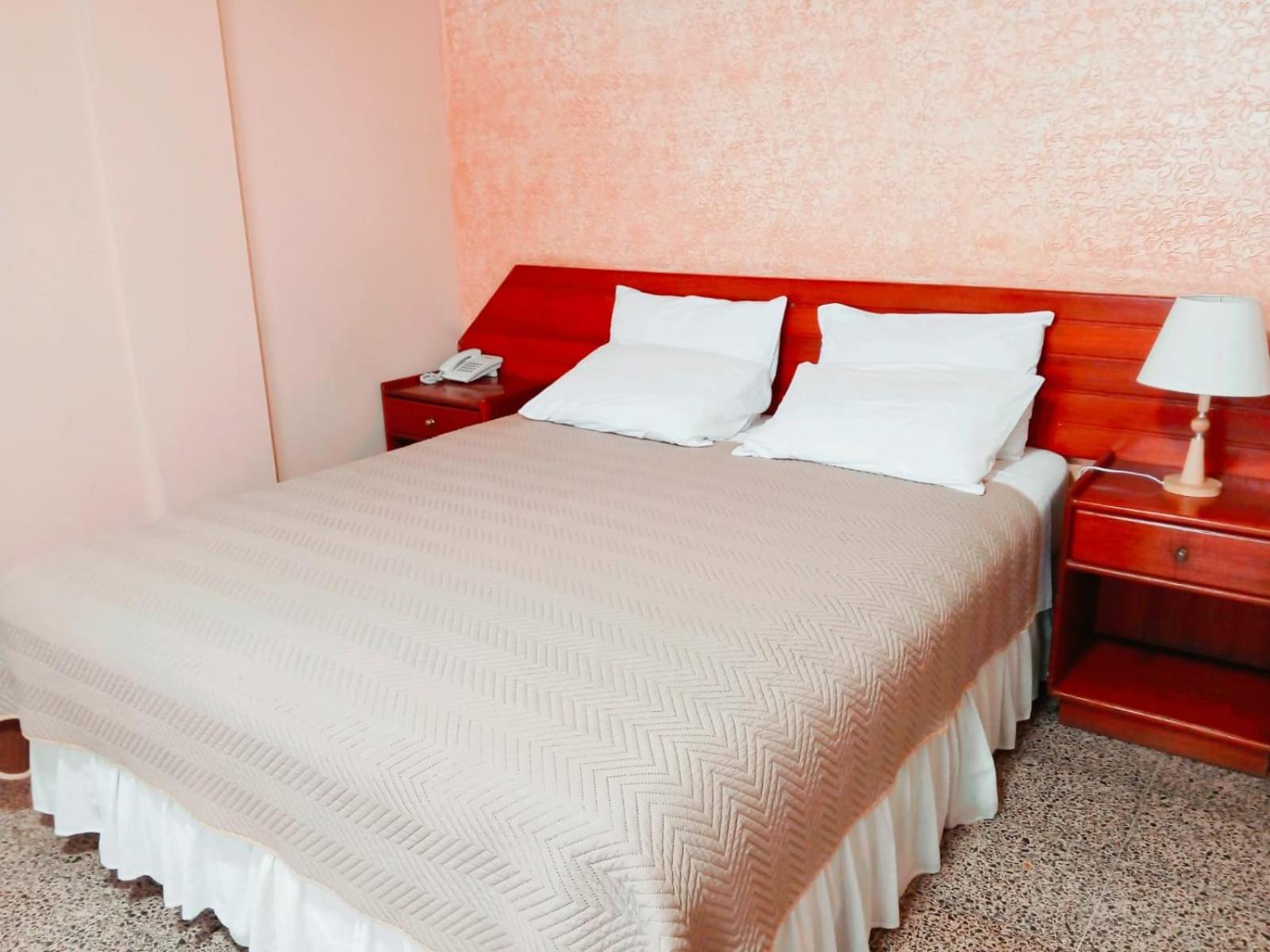 Hotel 7 Calles سانتا كروز دي لا سي المظهر الخارجي الصورة